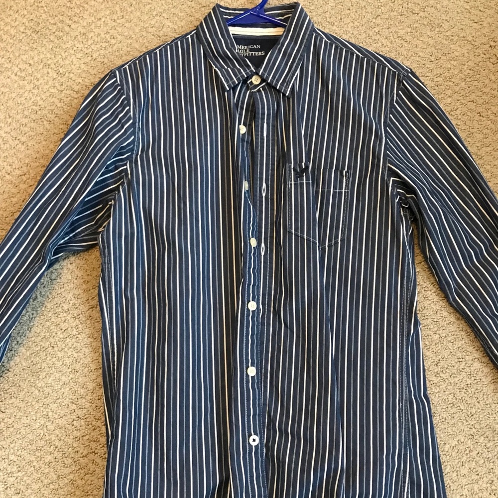 American Eagle button down